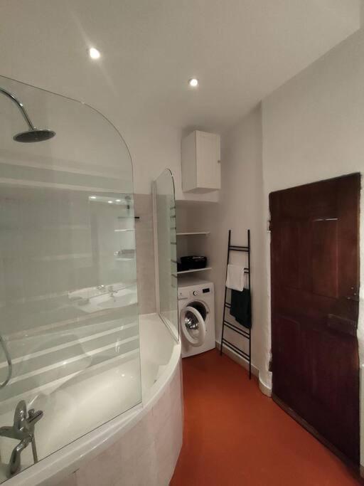 Appartement Au Coeur Du Village Sisteron Extérieur photo