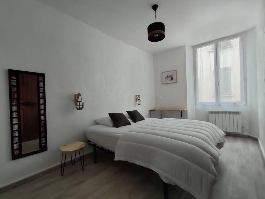 Appartement Au Coeur Du Village Sisteron Extérieur photo